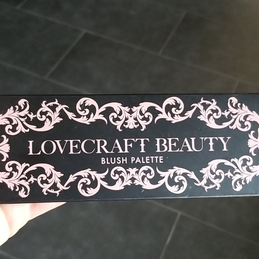 Lovecraft beauty blush palette